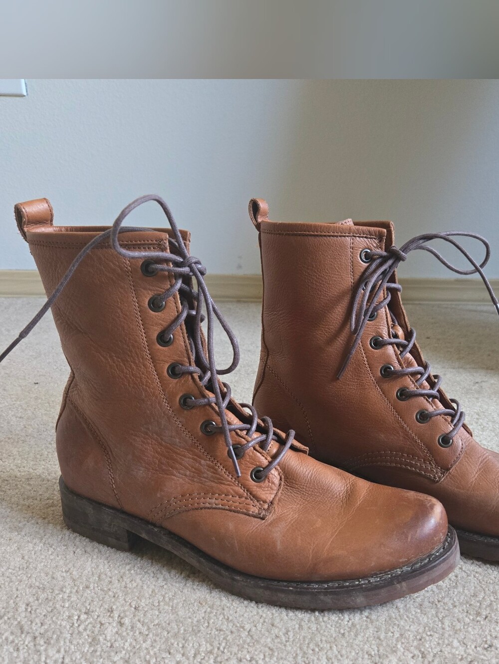 Frye Veronica Boots 9.5b Brown